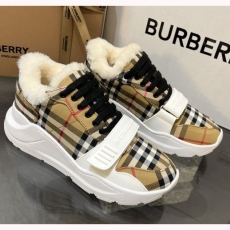 Burberry Low Shoes